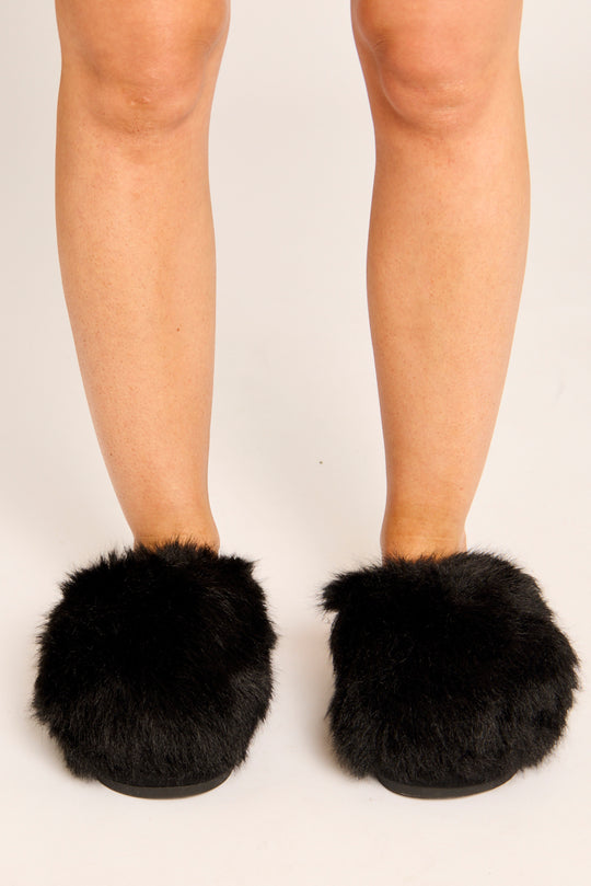 Black Fluffy Mule Slippers - Syliva