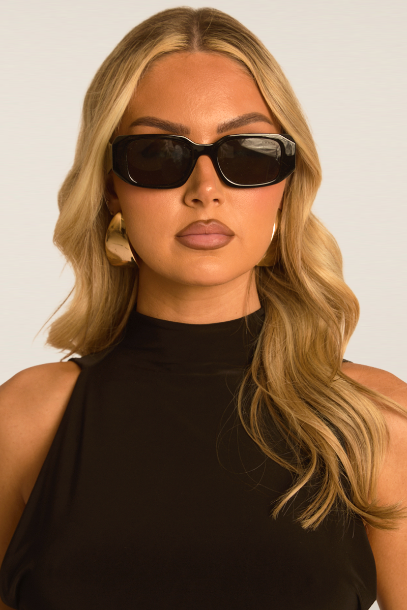 Black Logo Detail Sunglasses - Connie