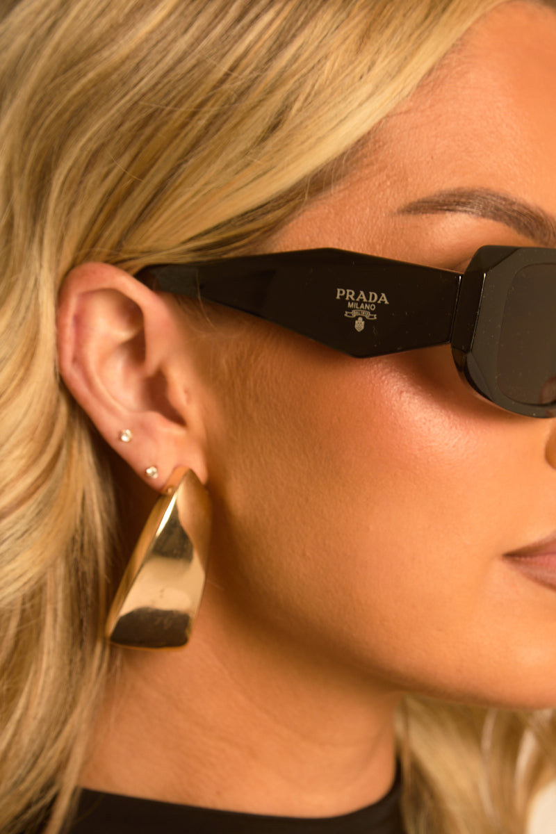 Black Logo Detail Sunglasses - Connie