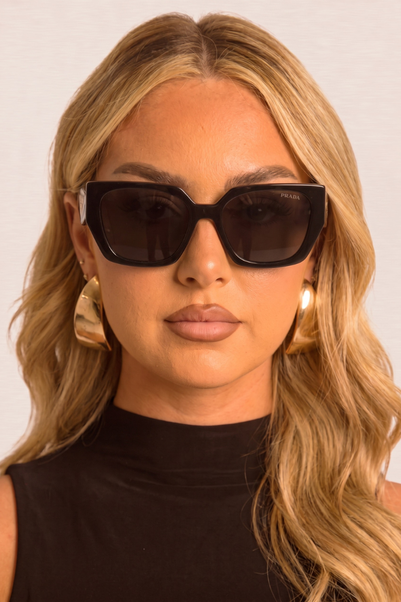 Black Logo Detail Cat Eye Sunglasses - Ivy