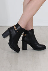 Alma Black Platform boots-Boots