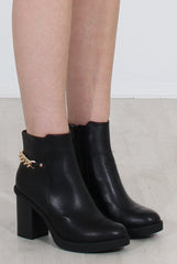 Alma Black Platform boots-Boots