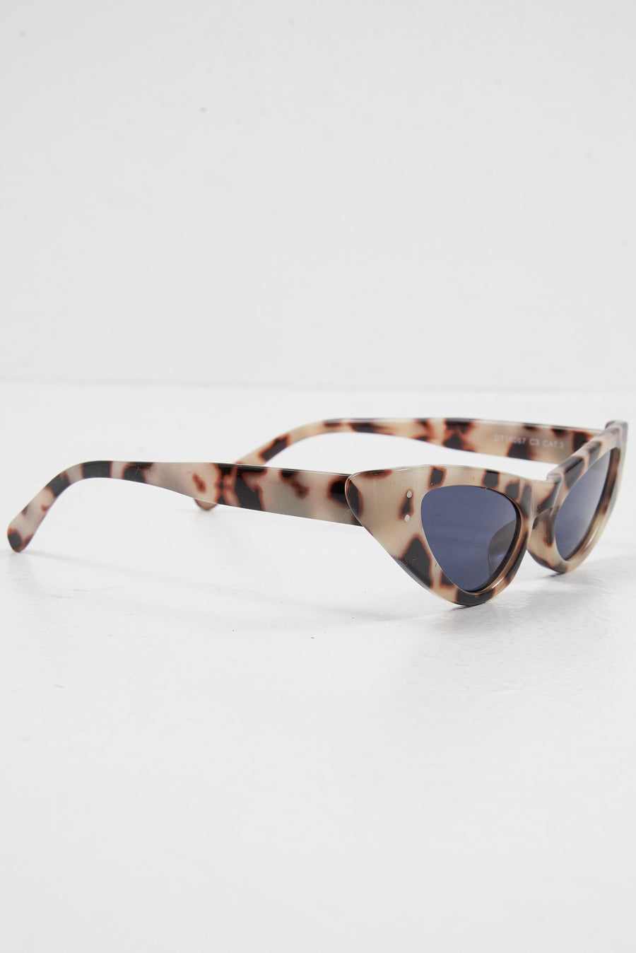 Beige Leopard Slim Cat Eye Sunglasses - Maribel-Sunglasses