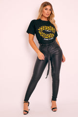 Black Femme La Mode Graphic Lip T-shirt - Ivori-T-shirt