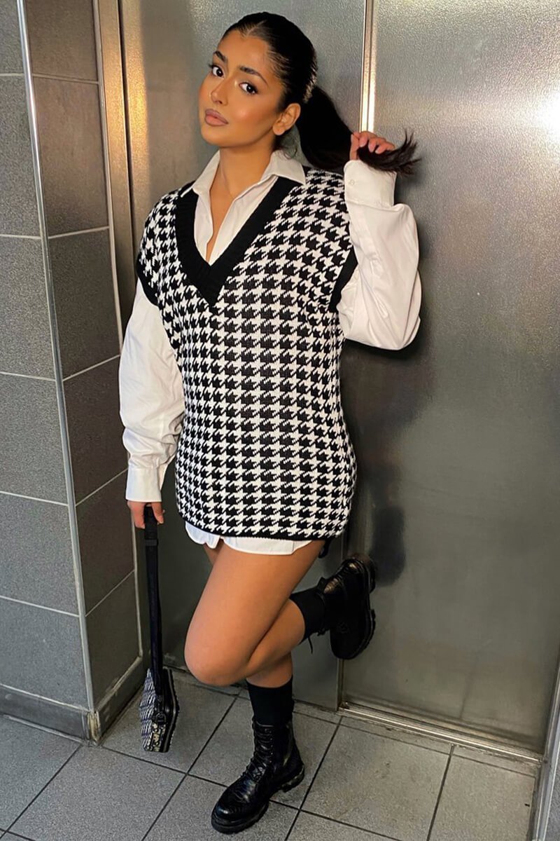 Black Houndstooth Knit Vest - Hazel-Jumper