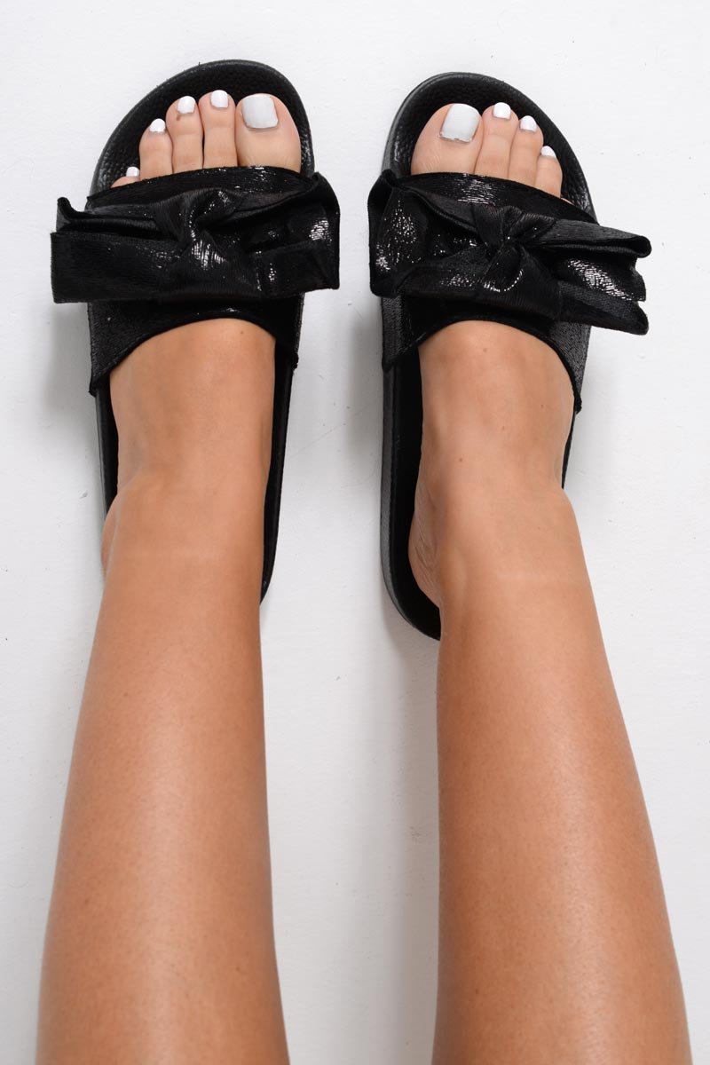 Black Oversized Bow Sliders - Kajsa-Sliders