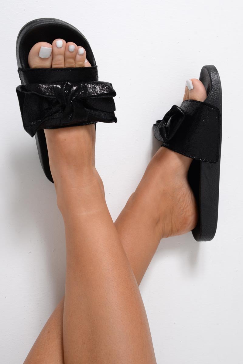 Black Oversized Bow Sliders - Kajsa-Sliders