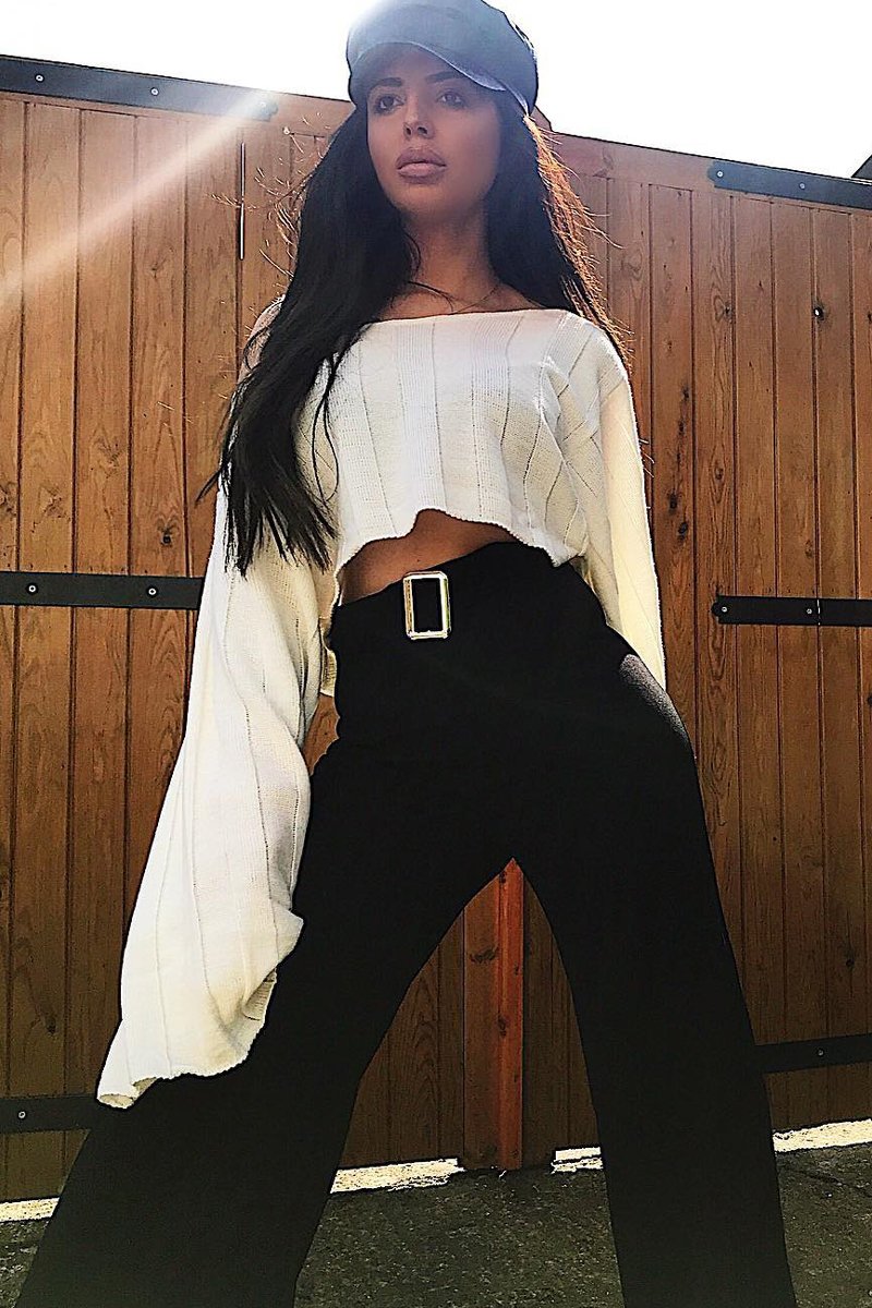 Cream Striped Cropped Batwing Jumper with V neck -Karri-Jumper