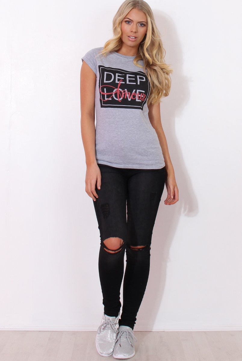 Erin Grey Slogan Top-Tops