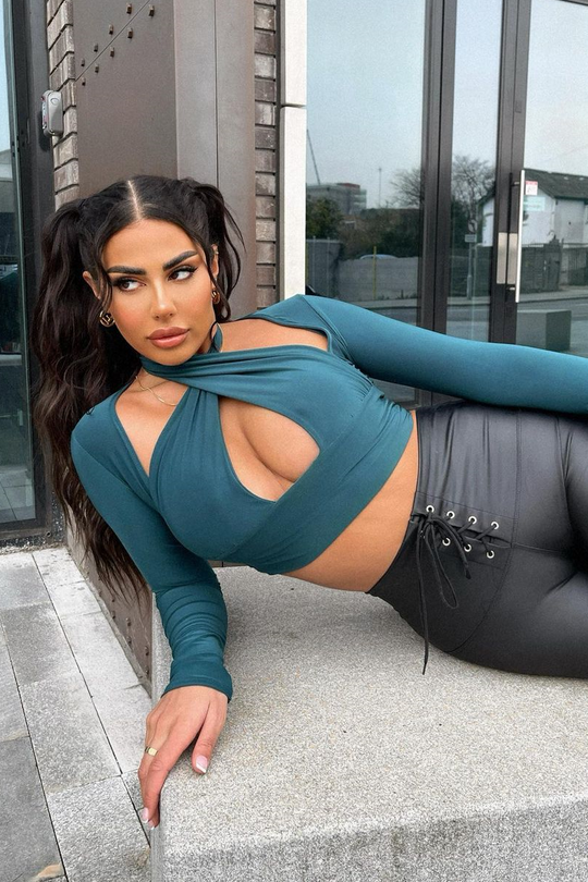 Green Halter Neck Cut Out Crop Top - Sno