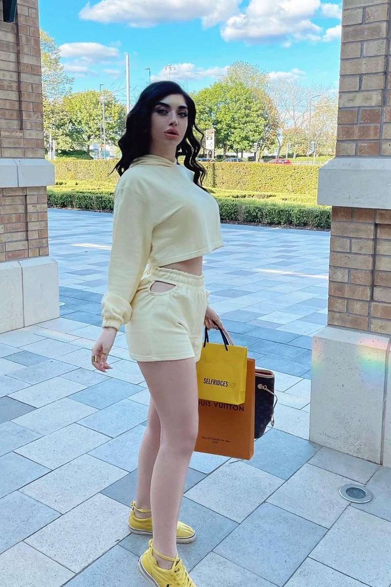 Lemon Back Cut Out Cropped Hoodie - Yalena-Hoodies