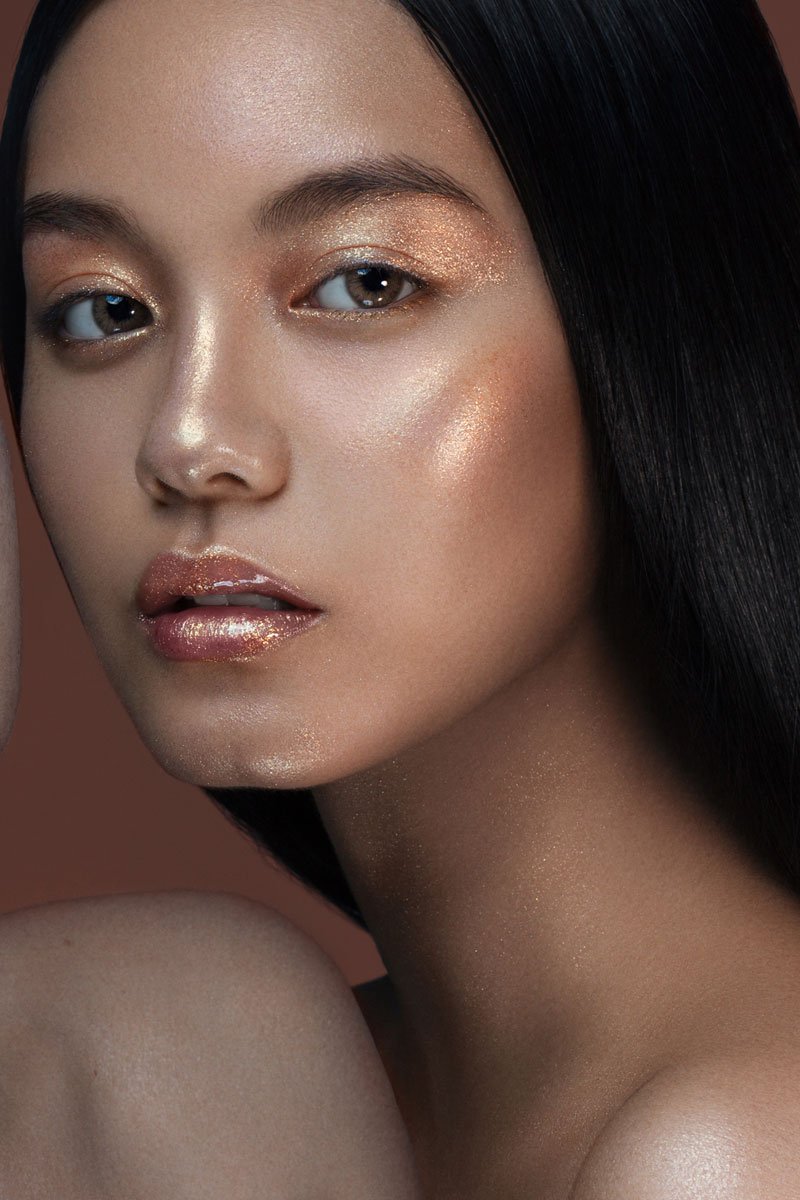 Nails Inc. INC.redible You Glow Girl Highlighter Jelly - Show Glow-Face