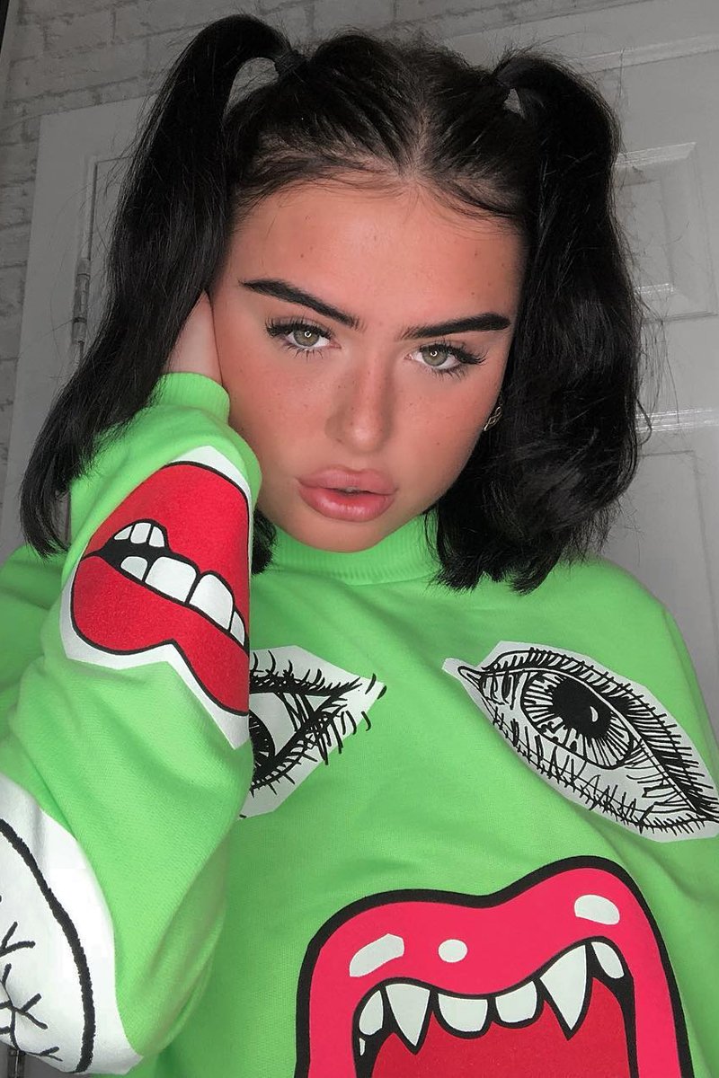Neon Green Eyes Lips Printed Sweatshirt - Beckie-Sweatshirts