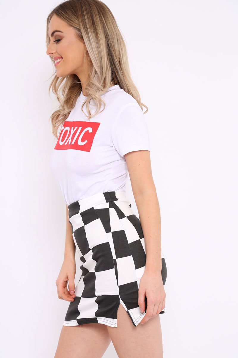 White Crew Neck Toxic Slogan T-Shirt - Grecia-Tops