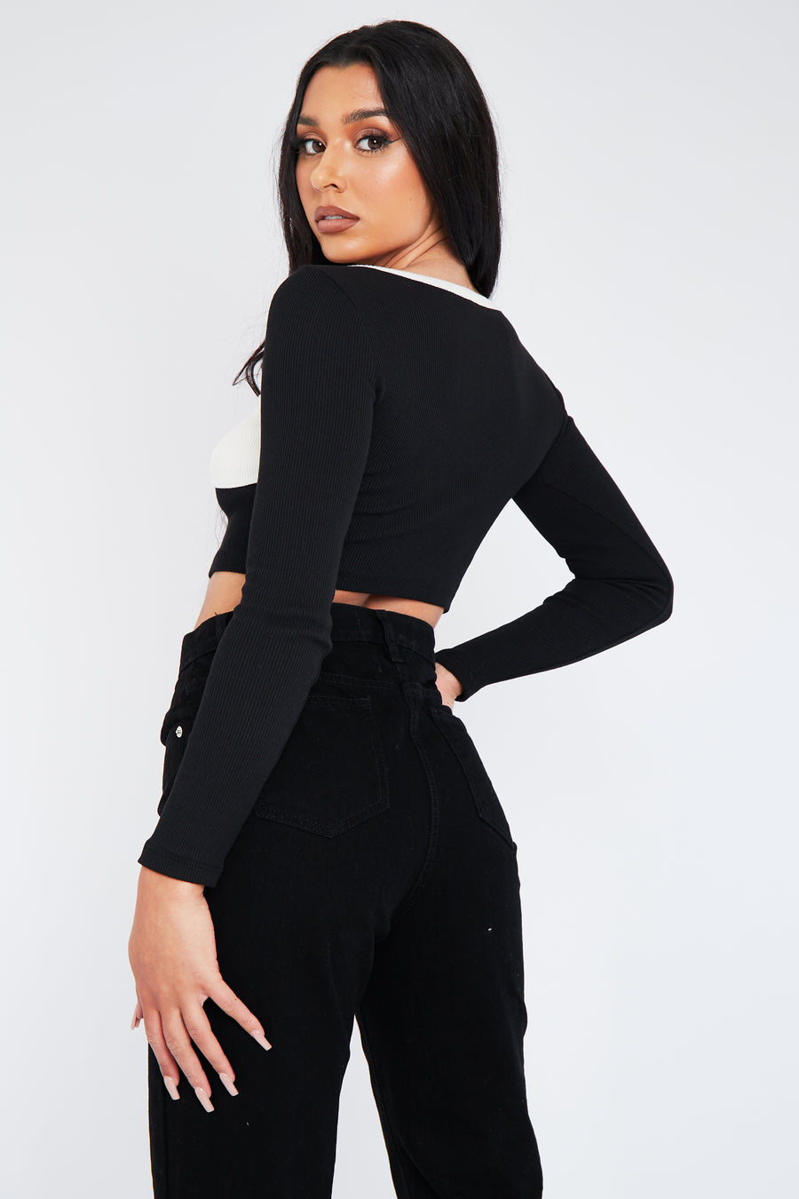 Black White Rib Cup Detail Crop Top - Saff